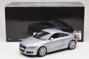 Audi TT 8N Silverblue Metallic Minichamps 1:18 100015020 Metall - pilt 8/8