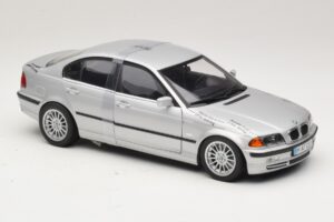 BMW 3-Series E46 6-Cylinder Hõbedane UT Models 1:18 20512 Metall - pilt 4/6