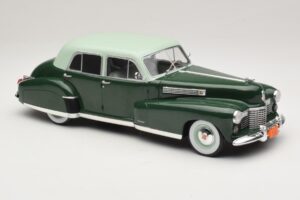 Cadillac Fleetwood Series 60 Special Roheline MCG 1:18 MCG18657 Metall - pilt 4/6