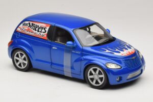 Chrysler PT Cruiser Tarne Sinine Hot Wheels 1:18 29616 Metall - pilt 5/7