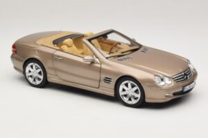 Mercedes SL500 R230 Travertine Beige Norev 1:18 183843 Metall - pilt 7/9