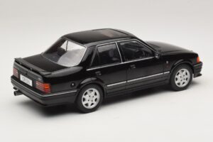 Ford Orion Mk2 RS Package Must MCG 1:18 MCG18649 Metall - pilt 2/6