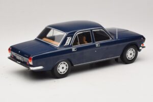 GAZ Volga GAZ-24-10 Tumesinine MCG 1:18 MCG18014 Metall - pilt 2/6