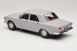 GAZ Volga GAZ-24-10 Hall MCG 1:18 MCG18016 Metall - pilt 5/6