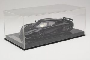 Koenigsegg Regera Must Süsinikupakett Beež Salong FrontiArt 1:18 REMC042 Vaik - pilt 6/7