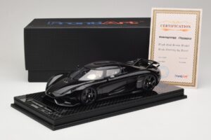 Koenigsegg Regera Must Süsinikupakett Beež Salong FrontiArt 1:18 REMC042 Vaik - pilt 7/7