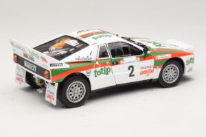 Lancia 037 #2 A. Bettega / M. Perissinot Rally San Marino 1984 Kyosho 1:18 08306F Metall - pilt 3/8