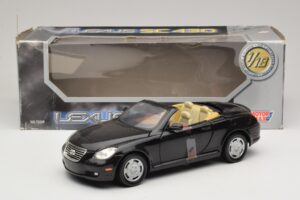 Lexus SC430 Kabriolett Must Motormax 1:18 73119 Metall - pilt 6/6