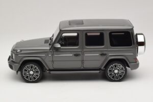 Mercedes G-Class W465 Classic Grey Norev 1:18 183035 Metall - pilt 3/6