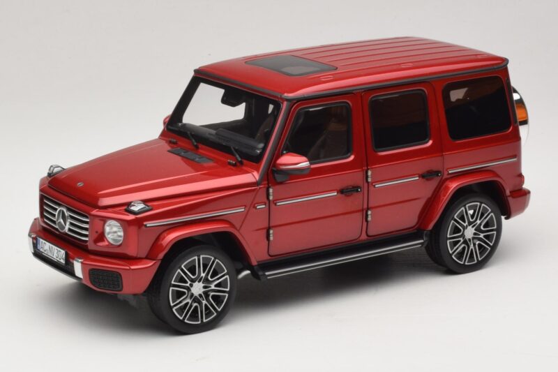 Mercedes G-Class W465 Hyacinth Red Norev 1:18 183037 Metall