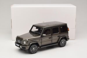 Mercedes G-Class W465 Indium Grey Norev 1:18 183036 Metall - pilt 6/6