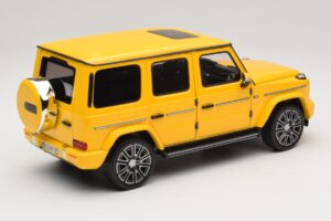 Mercedes G-Class W465 Sun Yellow Norev 1:18 183038 Metall - pilt 2/6