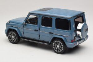 Mercedes G-Class W465 Vintage Blue Norev 1:18 183034 Metall - pilt 5/6