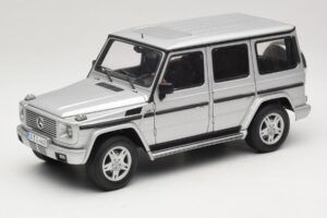 Mercedes G500 W463 LWB Edasimüüja Väljaanne Hõbedane AUTOart 1:18 B66962142 Metall
