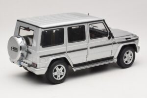 Mercedes G500 W463 LWB Edasimüüja Väljaanne Hõbedane AUTOart 1:18 B66962142 Metall - pilt 3/8