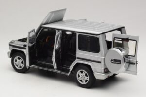 Mercedes G500 W463 LWB Edasimüüja Väljaanne Hõbedane AUTOart 1:18 B66962142 Metall - pilt 5/8