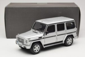 Mercedes G500 W463 LWB Edasimüüja Väljaanne Hõbedane AUTOart 1:18 B66962142 Metall - pilt 8/8