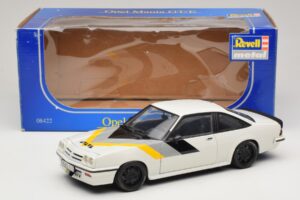 Opel Manta B GT/E Valge Mustad Kohandatud Veljed Revell 1:18 08422 Metall - pilt 8/8