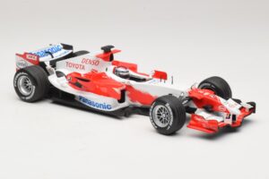 Panasonic Toyota Racing TF106 #11 J. Trulli 2006 Minichamps 1:18 AM59558L Metall - pilt 4/7