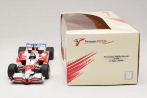 Panasonic Toyota Racing TF106 #11 J. Trulli 2006 Minichamps 1:18 AM59558L Metall - pilt 6/7