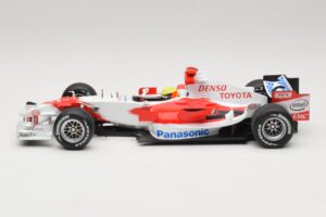 Panasonic Toyota Racing TF106 #12 R. Schumacher 2006 Minichamps 1:18 AM59557K Metall - pilt 3/7