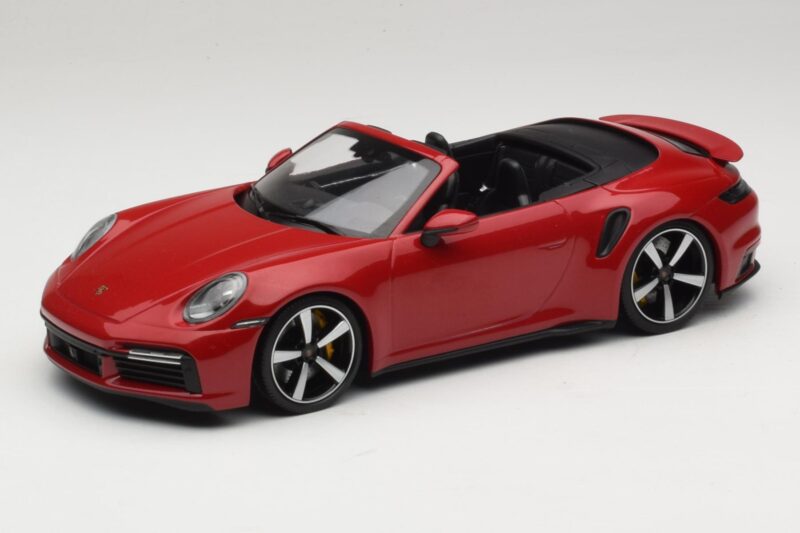 Porsche 911 992 Turbo S Kabriolett Tumepunane Minichamps 1:18 PORSCHE007 Metall