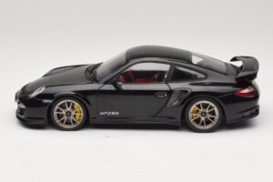 Porsche 911 997 GT2 RS Must Minichamps 1:18 100069401-O Metall - pilt 4/8