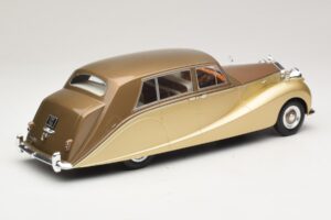 Rolls-Royce Silver Wraith Empress by Hooper Pruun & Kuldne MCG 1:18 MCG18000 Metall - pilt 2/6