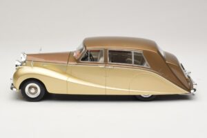 Rolls-Royce Silver Wraith Empress by Hooper Pruun & Kuldne MCG 1:18 MCG18000 Metall - pilt 3/6