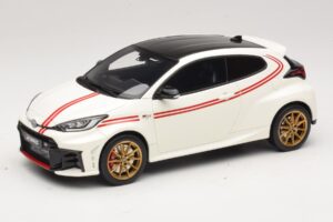 Toyota GR Yaris TGR Italy Piiratud Väljaanne Pure White Otto 1:18 OT1183 Vaik