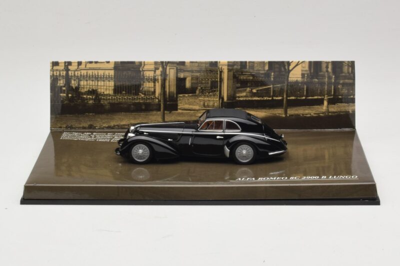 Alfa Romeo 8C 2900B Lungo Must Minichamps 1:43 436120421 Metall