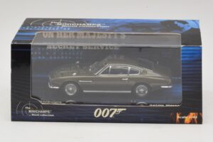 Aston Martin DBS On Her Majesty's Secret Service Minichamps 1:43 436137600 Metall - pilt 5/5