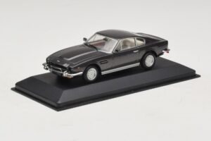 Aston Martin DBS On Her Majesty's Secret Service Asenduskarp Minichamps 1:43 436137600-R1 Metall - pilt 2/4