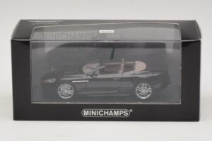 Aston Martin DBS Volante Must Metallik Minichamps 1:43 400137930 Metall - pilt 4/4