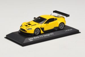 Aston Martin V12 Vantage GT3 Kollane Minichamps 1:43 437121391 Metall - pilt 2/4