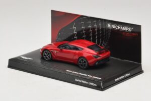 Aston Martin V12 Zagato Punane Minichamps 1:43 437137220 Metall - pilt 3/5
