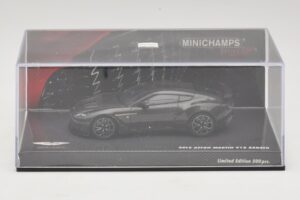 Aston Martin V12 Zagato Scintilla Silver Minichamps 1:43 437137221 Metall - pilt 4/5