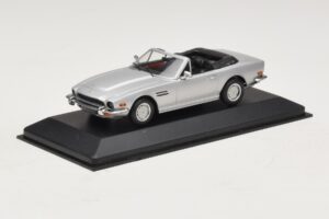 Aston Martin V8 Volante Hõbe Minichamps 1:43 400137601 Metall - pilt 2/4