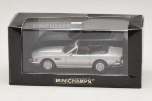 Aston Martin V8 Volante Hõbe Minichamps 1:43 400137601 Metall - pilt 4/4