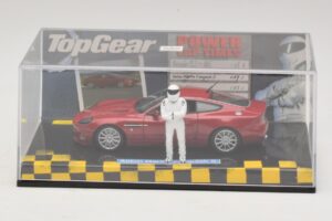 Aston Martin Vanquish S Punane Top Gear Kujuga Minichamps 1:43 519431372 Metall - pilt 4/5