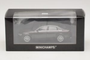 Audi A4 B8 Pruun Metallik Minichamps 1:43 410011000 Metall - pilt 3/3