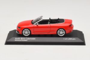 Audi RS5 B8 Kabriolett Punane Minichamps 1:43 410011230 Metall