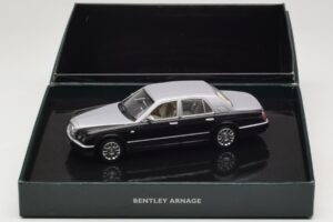 Bentley Arnage R Hõbe Minichamps 1:43 BL387 Metall - pilt 4/4