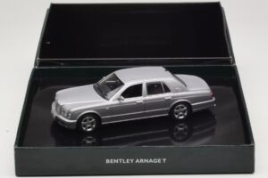 Bentley Arnage T Silver Tempest Minichamps 1:43 BL326 Metall - pilt 4/4
