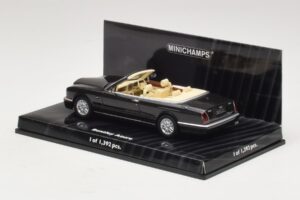 Bentley Azure Must Minichamps 1:43 436139930 Metall - pilt 3/4