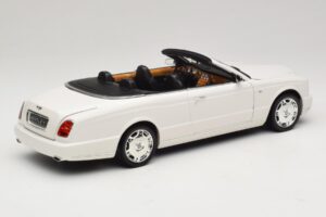 Bentley Azure Glacier White Asenduskarp Minichamps 1:18 100139502-R1 Metall - pilt 3/8