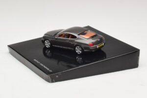 Bentley Continental GT Cypress Green Minichamps 1:43 BL312 Metall - pilt 3/4