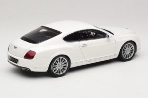 Bentley Continental GT Valge Asenduskarp Minichamps 1:18 100139621-R1 Metall - pilt 3/8