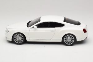 Bentley Continental GT Valge Asenduskarp Minichamps 1:18 100139621-R1 Metall - pilt 4/8