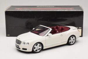 Bentley Continental GTC Valge Asenduskarp Minichamps 1:18 100139032-R1 Metall - pilt 8/8